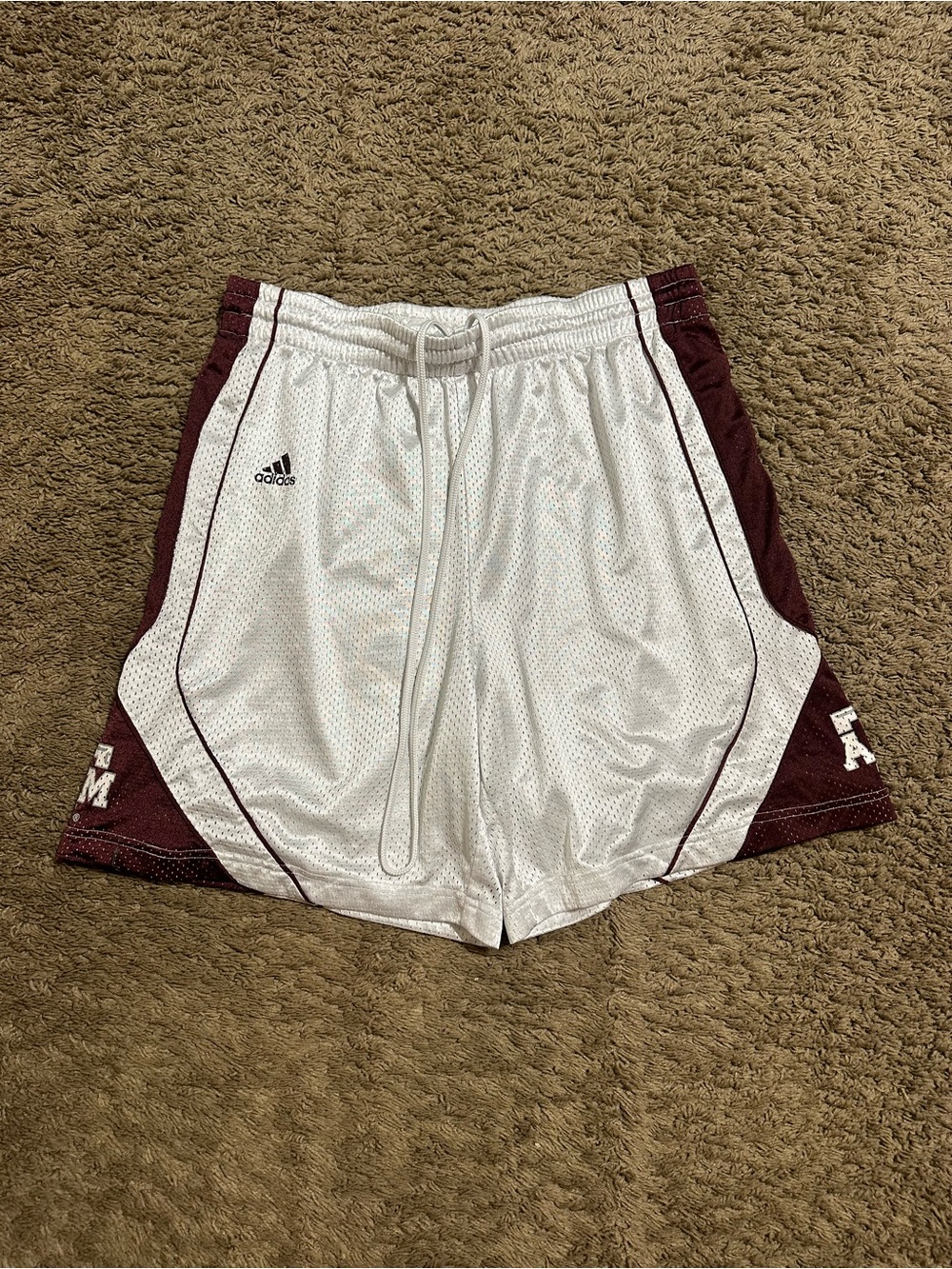 Vintage NCAA Adidas Texas A&M basketball shorts size large